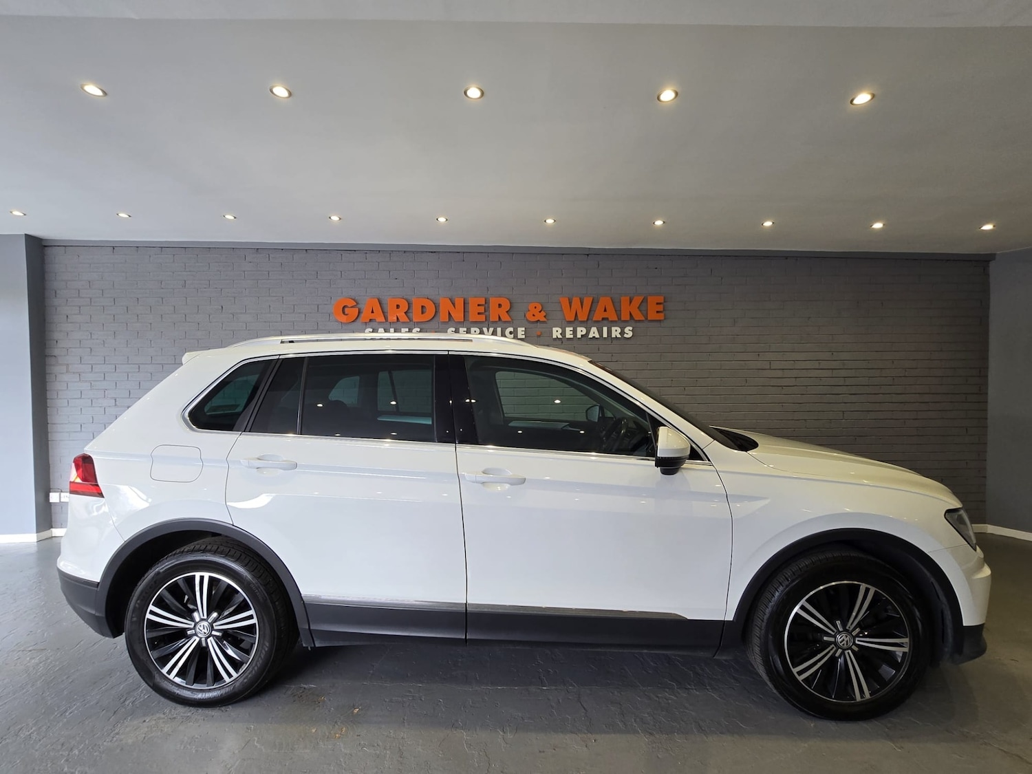 Used Volkswagen Tiguan 2016 for sale - 78038435: Photo 5