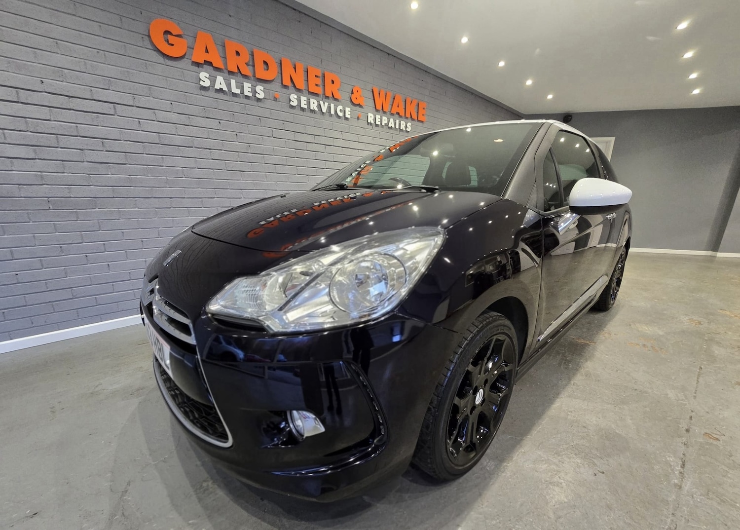 Used Citroen DS3 2013 for sale - 76531063: Photo 3
