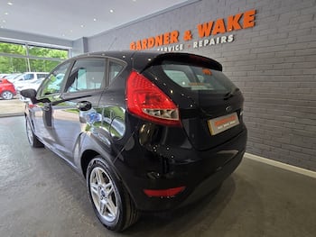 Used Ford Fiesta 2010 for sale - 79733189: Photo