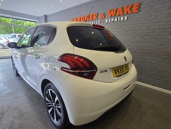 Used Peugeot 208 2018 for sale - 78764565: Photo