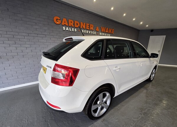 Used Skoda Rapid Spaceback 2015 for sale - 76115276: Photo 2