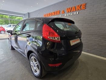 Used Ford Fiesta 2010 for sale - 78907158: Photo