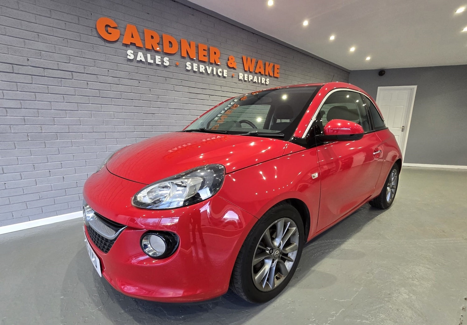 Used Vauxhall ADAM 2015 for sale - 76891650: Photo 2