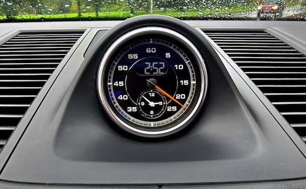 Used Porsche Macan 2020 for sale - 76144329: Photo 11