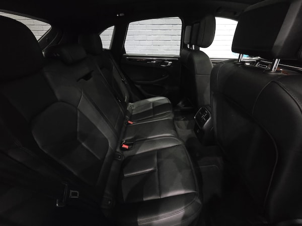 Used Porsche Macan 2020 for sale - 76144329: Photo 9