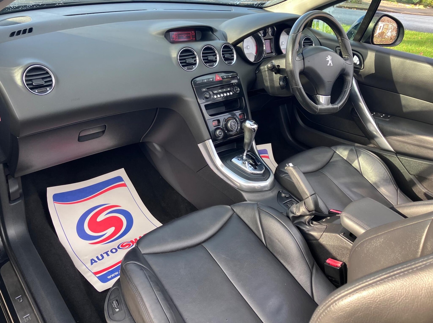 Used Peugeot 308 2012 for sale - 76786444: Photo 2
