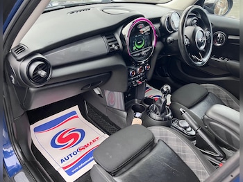 Used MINI Hatch 2015 for sale - 77101708: Photo