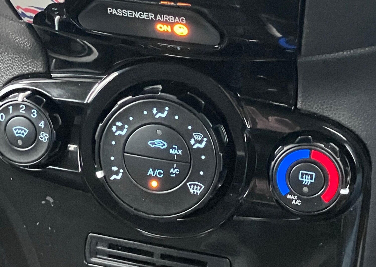 Used Ford Fiesta 2017 for sale - 76521891: Photo 15