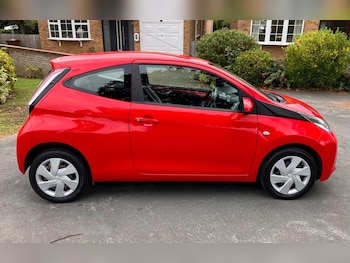 Used Toyota AYGO 2015 for sale - 76031646: Photo