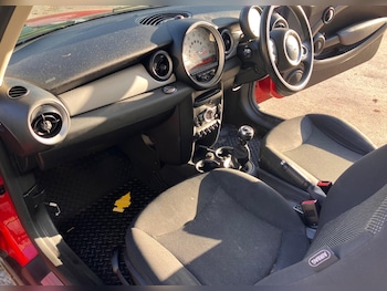 Used MINI Hatch 2011 for sale - 76512895: Photo