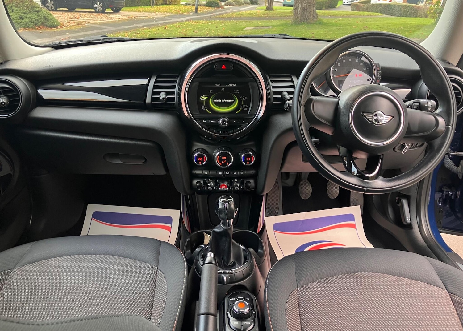 Used MINI Hatch 2015 for sale - 76250908: Photo 12