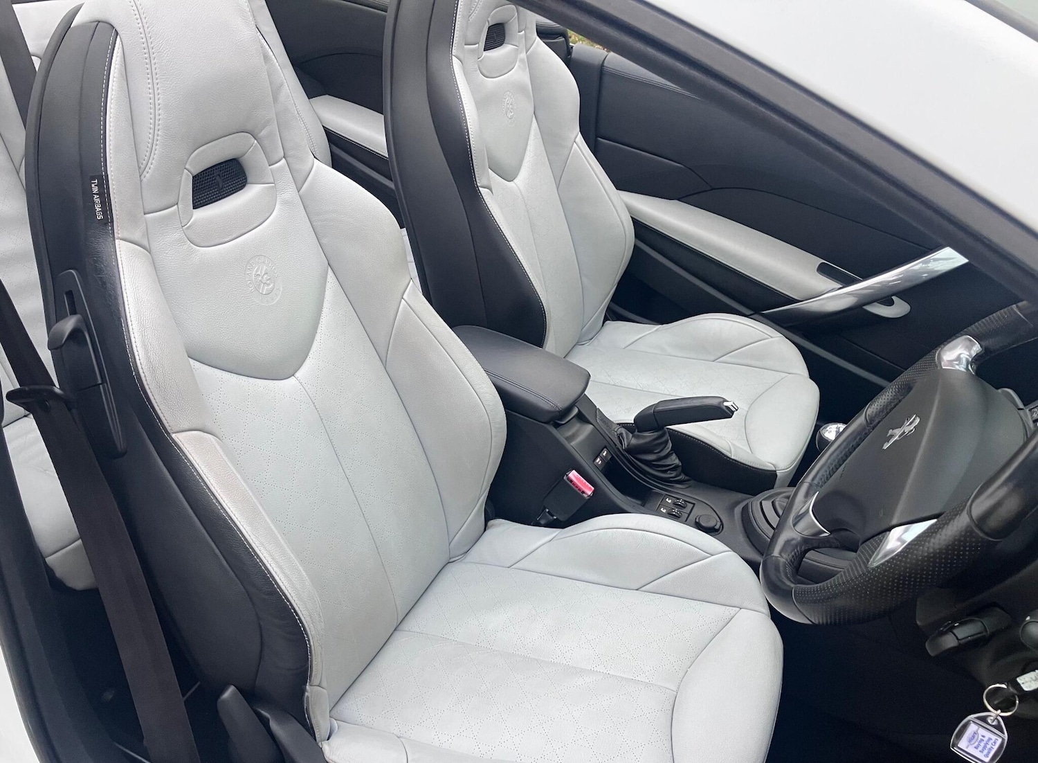 Used Peugeot 308 CC 2013 for sale - 77016909: Photo 11