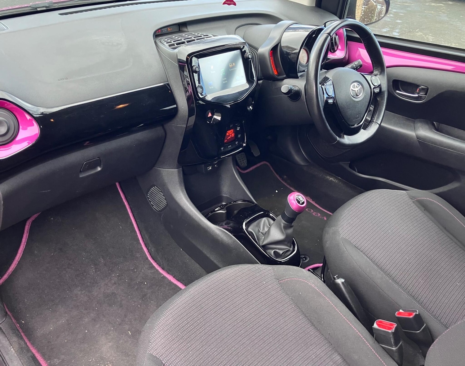 Used Toyota AYGO for sale - 77908594: Photo 2