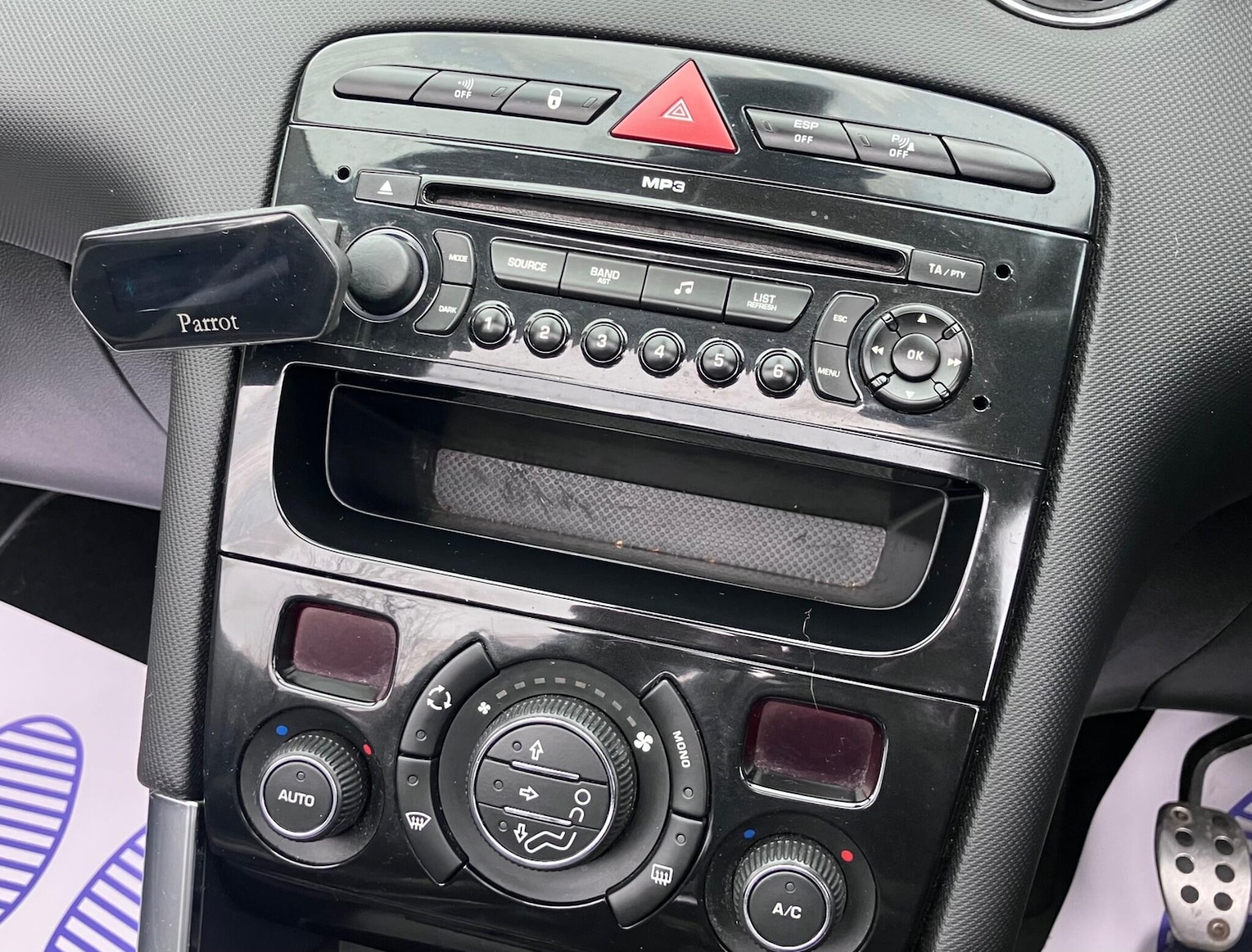 Used Peugeot 308 CC 2010 for sale - 77376767: Photo 15