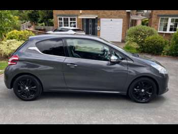 Used Peugeot 208 2013 for sale - 74935542: Photo