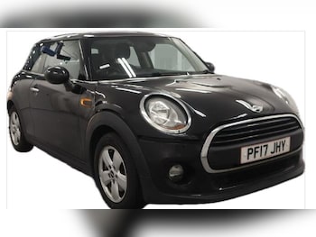 Used MINI Hatch 2017 for sale - 76456874: Photo