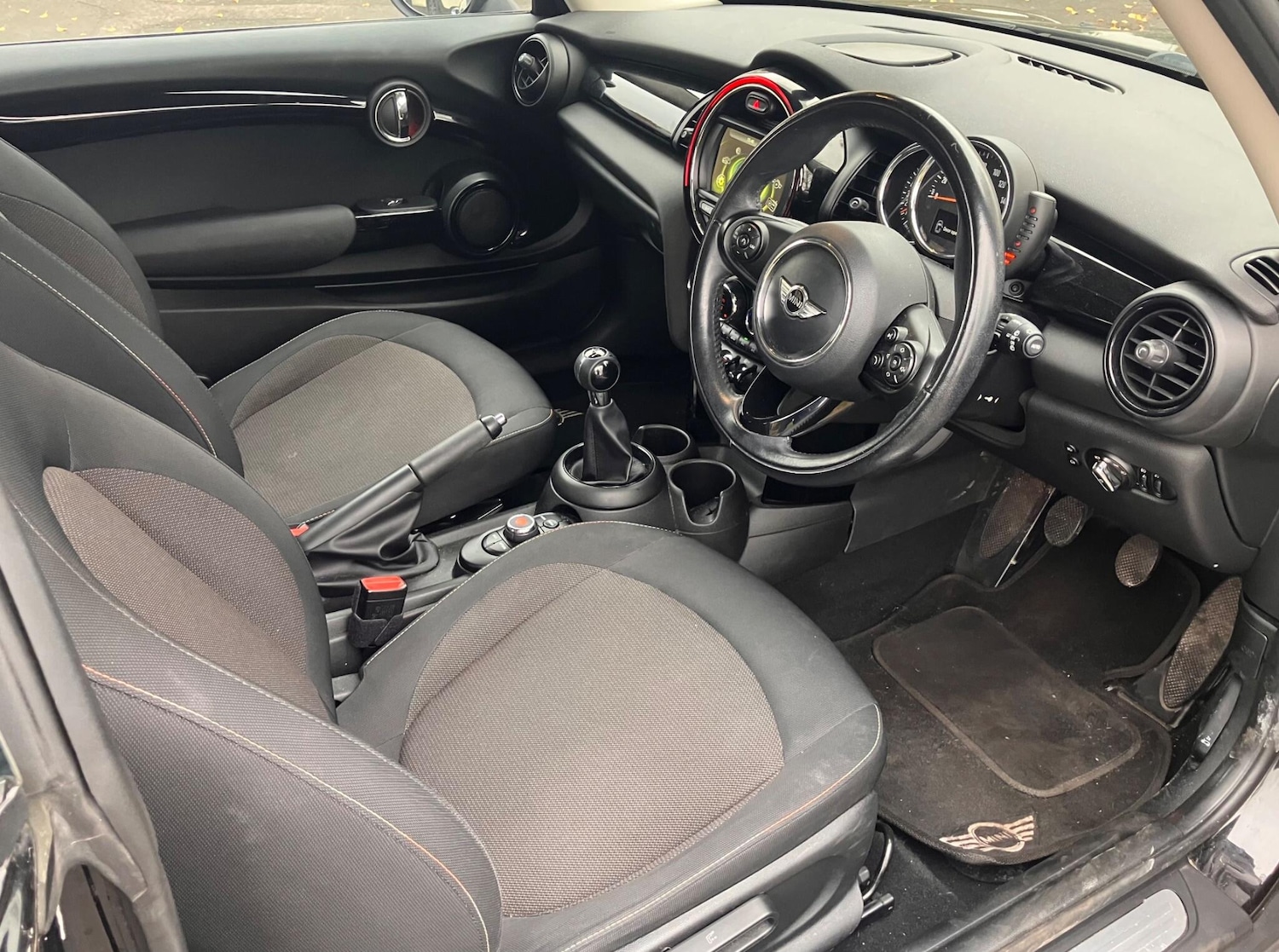 Used MINI Hatch 2017 for sale - 76456874: Photo 9