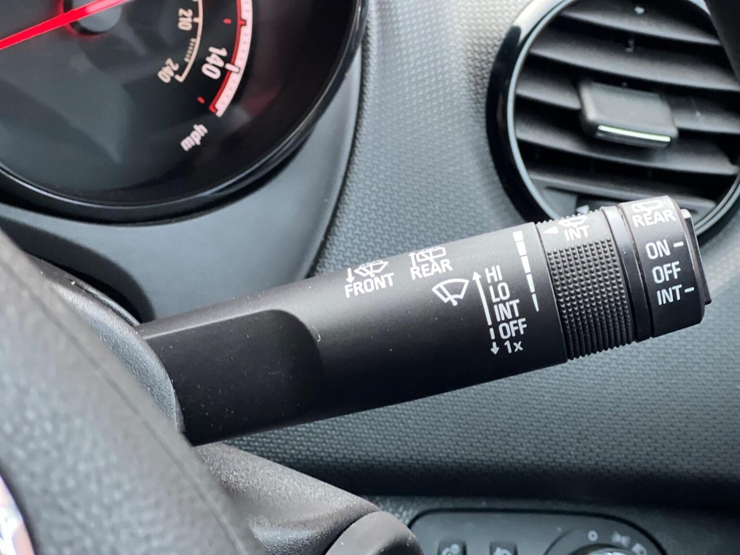 Used Vauxhall Meriva 2015 for sale - 76769823: Photo 22