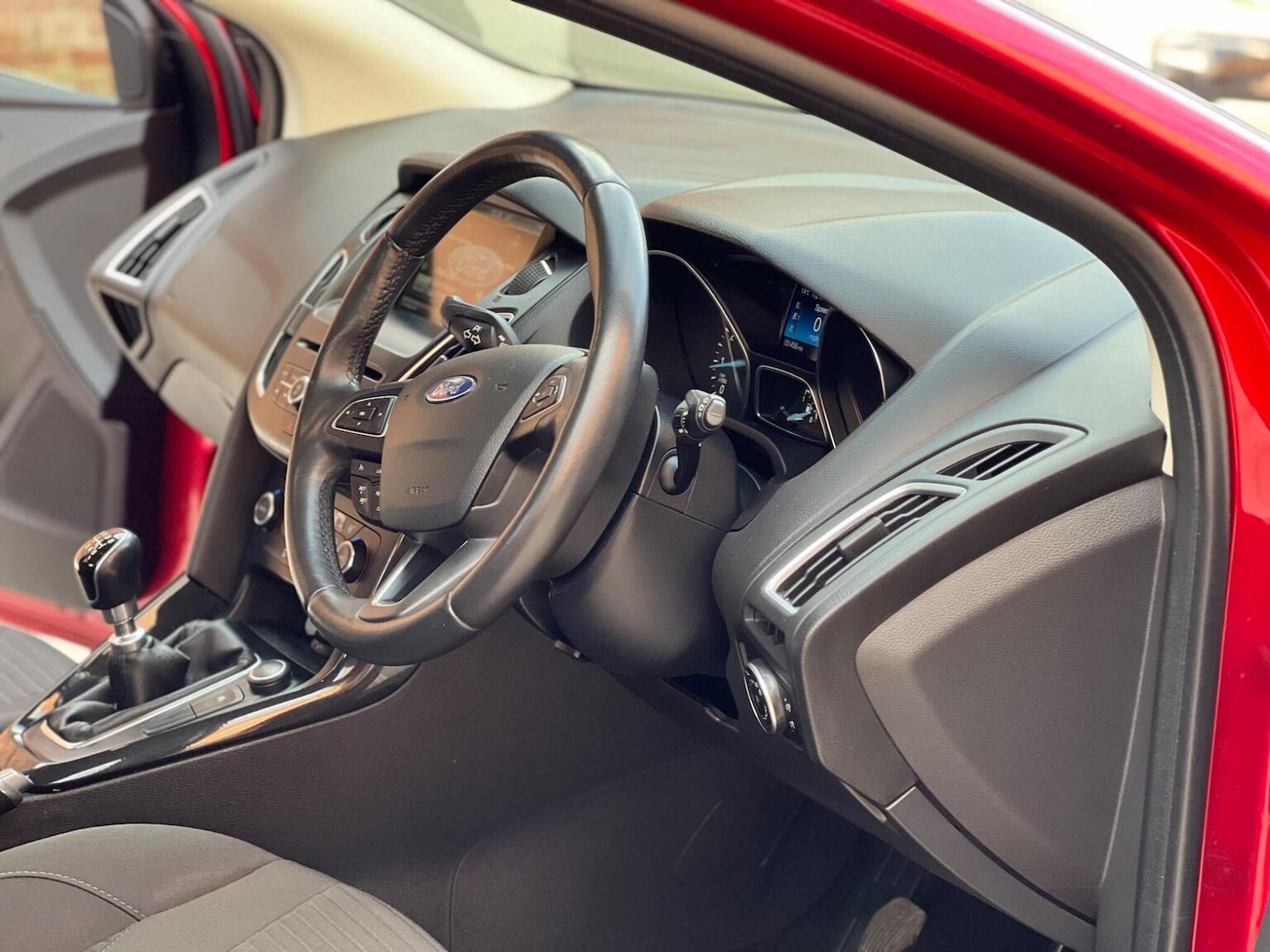 Used Ford Focus 2015 for sale - 76605758: Photo 14