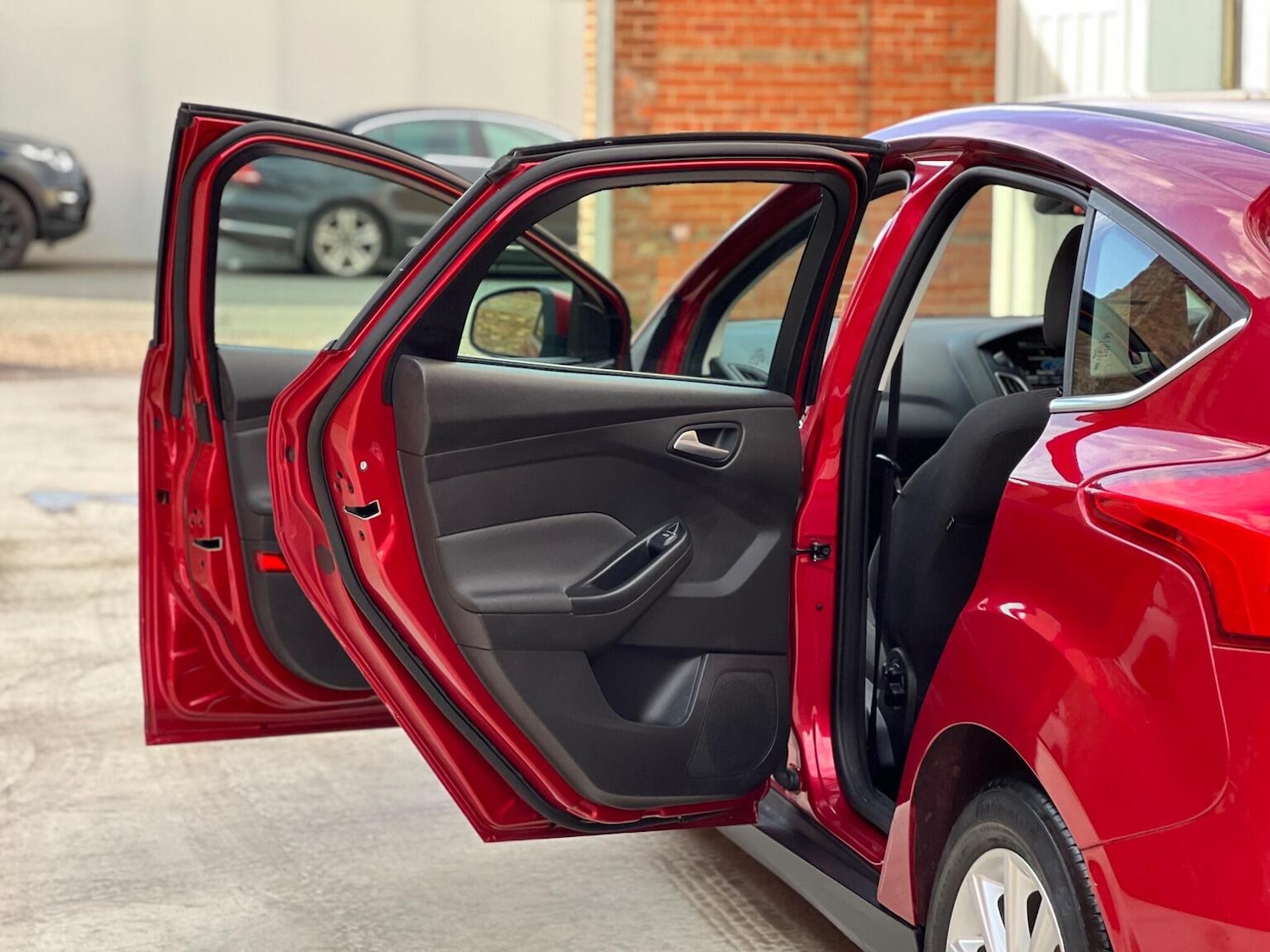 Used Ford Focus 2015 for sale - 76605758: Photo 30