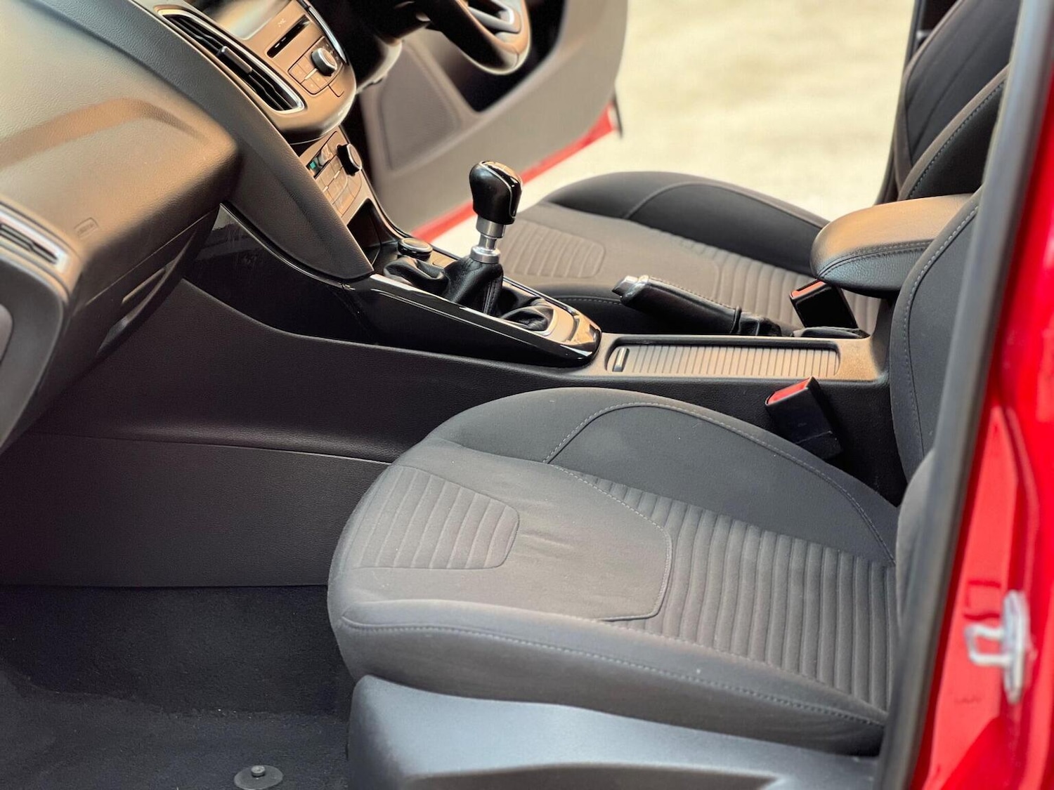 Used Ford Focus 2015 for sale - 76605758: Photo 40