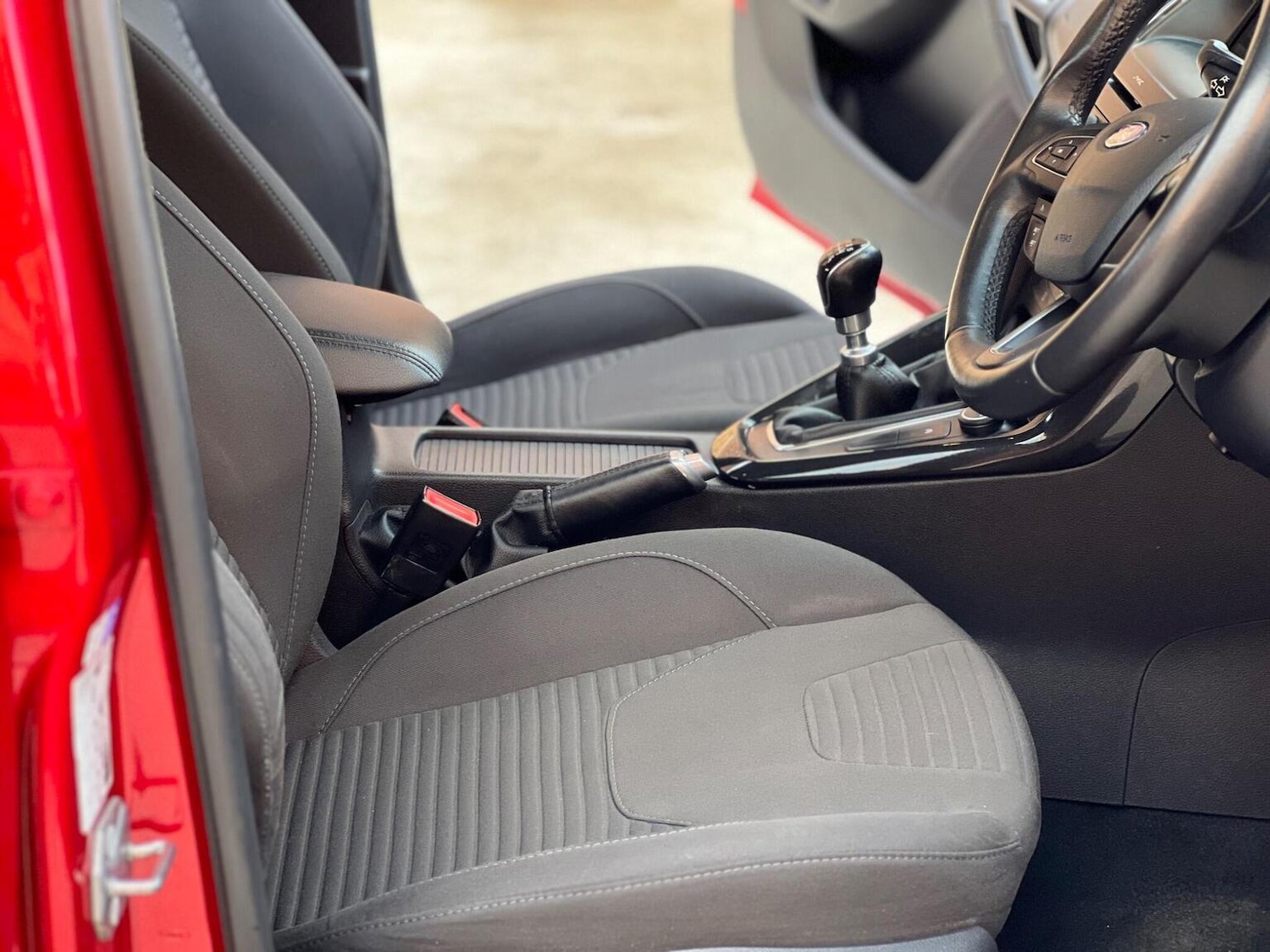 Used Ford Focus 2015 for sale - 76605758: Photo 41