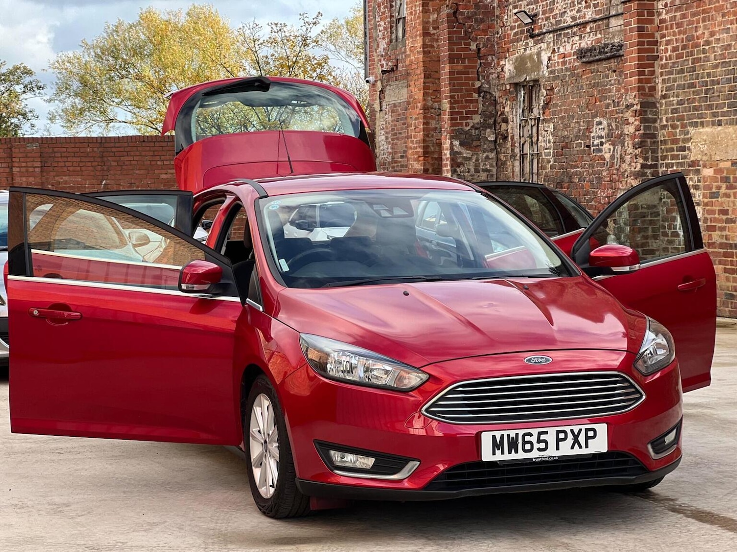 Used Ford Focus 2015 for sale - 76605758: Photo 5