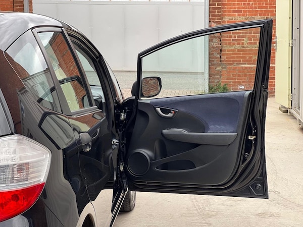 Used Honda Jazz 2010 for sale - 75299820: Photo 14