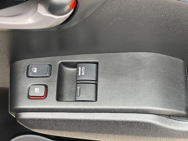 Used Honda Jazz 2010 for sale - 75299820: Photo 30