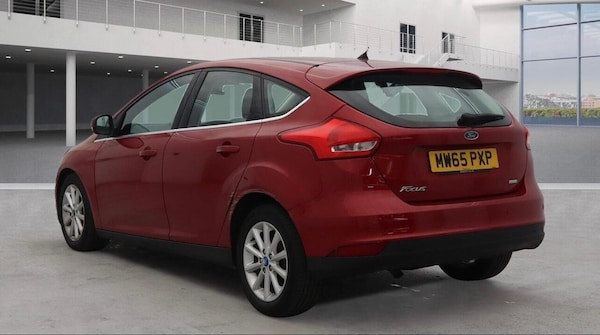 Used Ford Focus 2015 for sale - 76011471: Photo 3