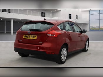 Used Ford Focus 2015 for sale - 76011471: Photo 4