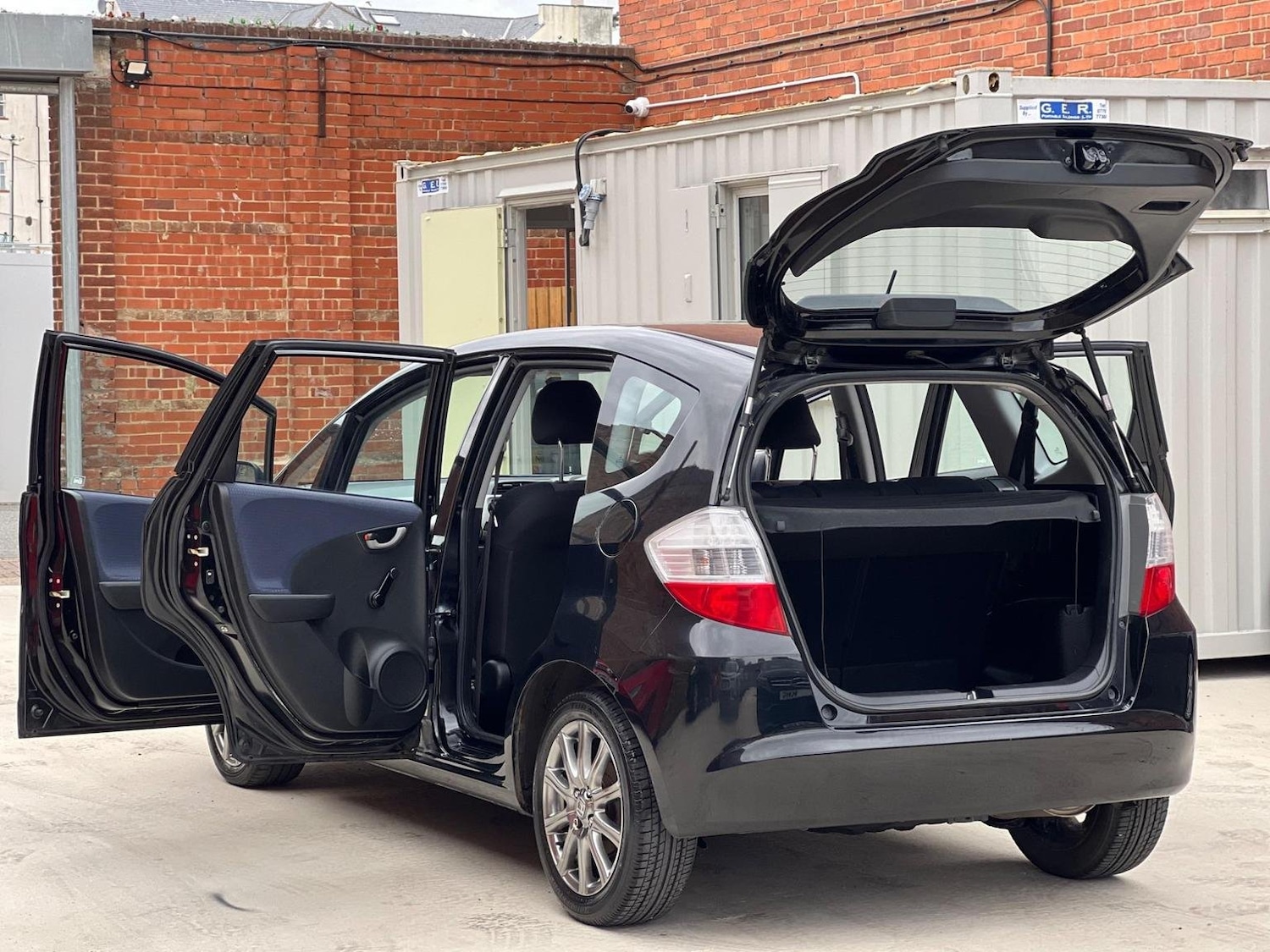 Used Honda Jazz 2010 for sale - 76794456: Photo 19