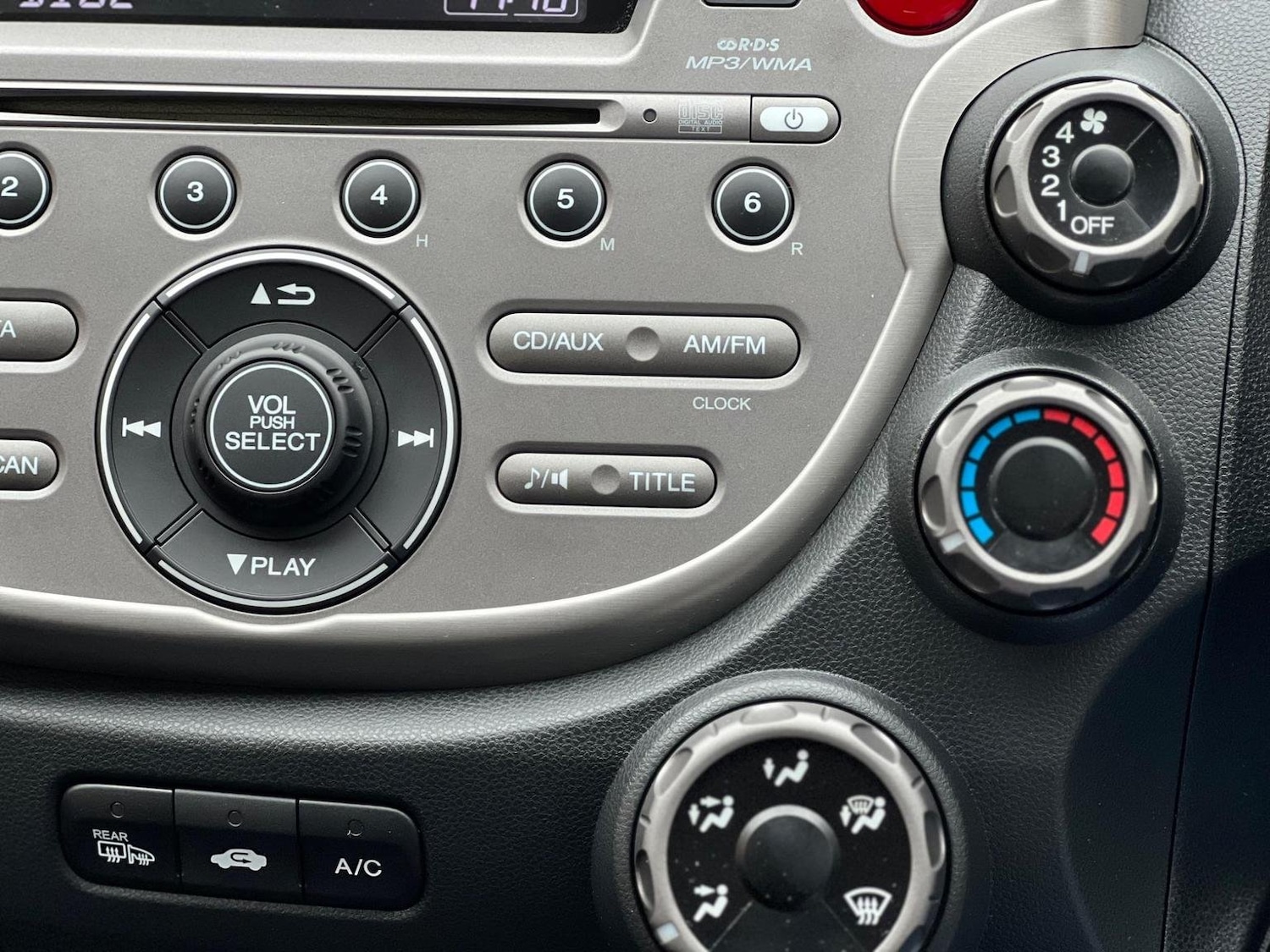 Used Honda Jazz 2010 for sale - 76794456: Photo 42