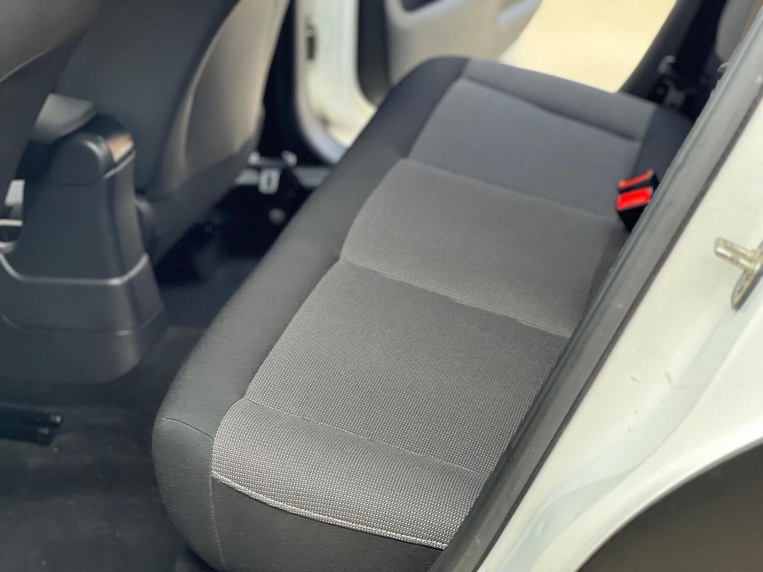 Used Citroen C4 Cactus 2015 for sale - 75982010: Photo 21