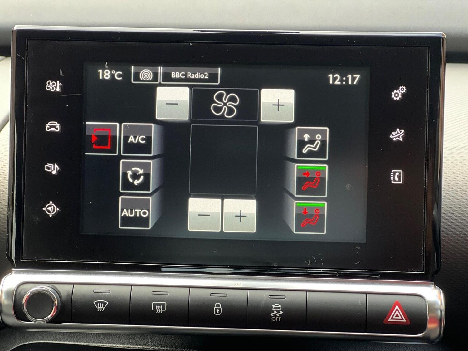 Used Citroen C4 Cactus 2015 for sale - 75982010: Photo 32