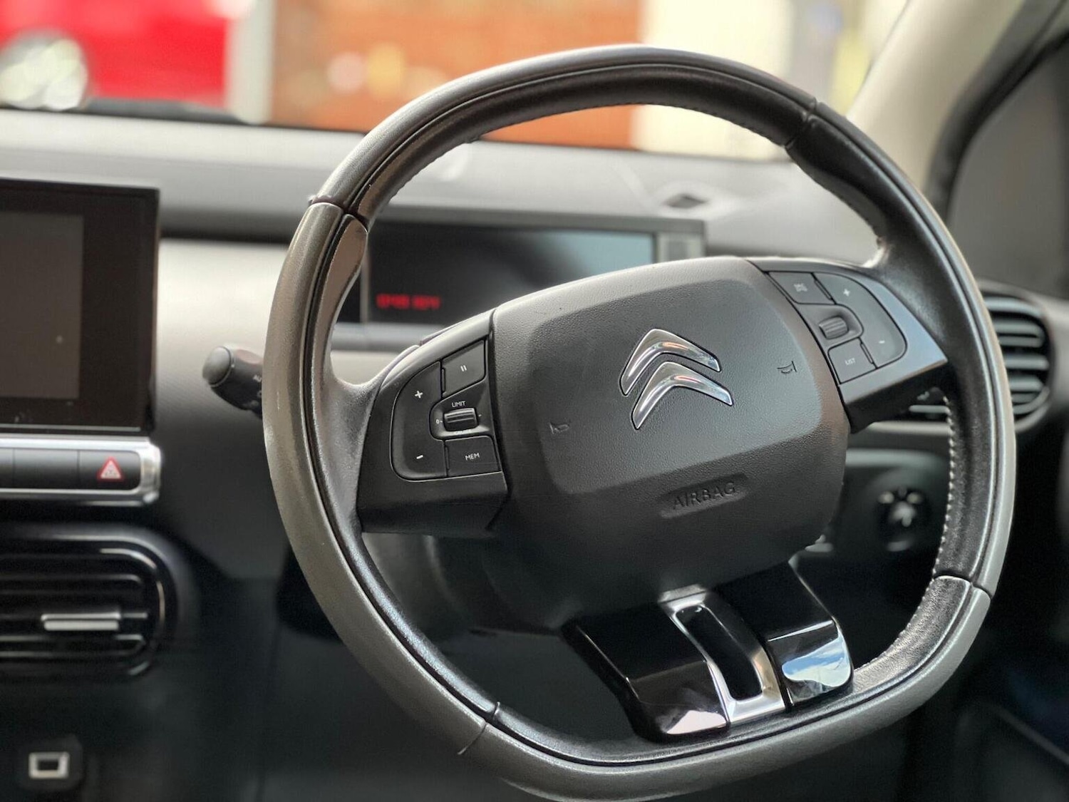 Used Citroen C4 Cactus 2015 for sale - 75982010: Photo 36