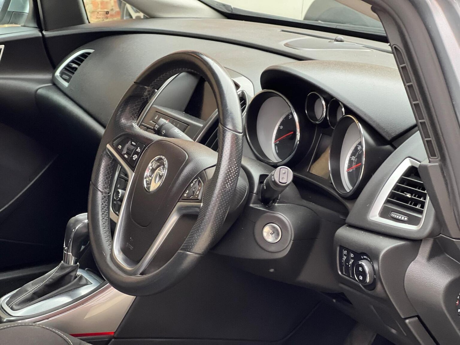 Used Vauxhall Astra 2013 for sale - 76369330: Photo 19