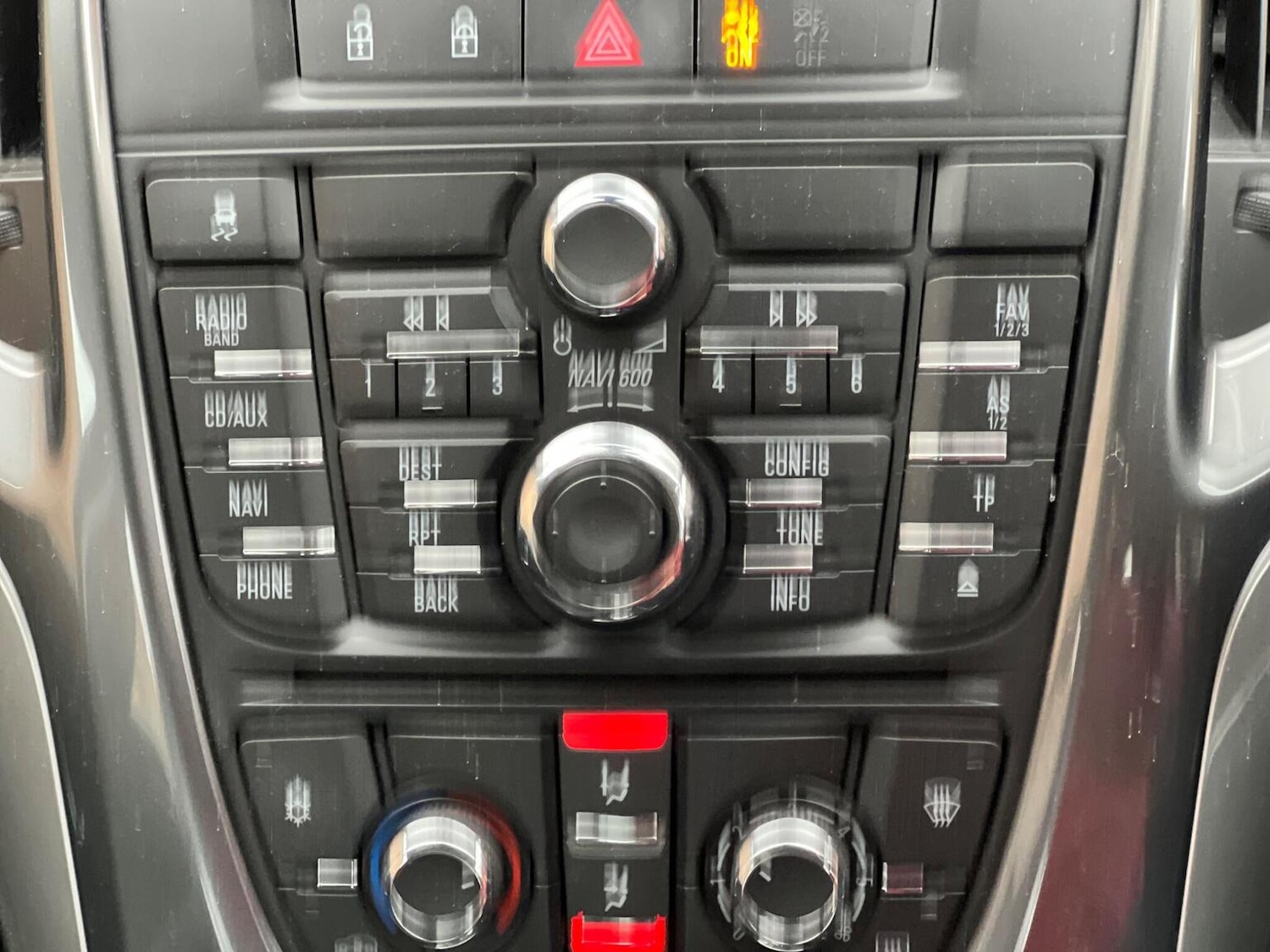 Used Vauxhall Astra 2013 for sale - 76369330: Photo 30