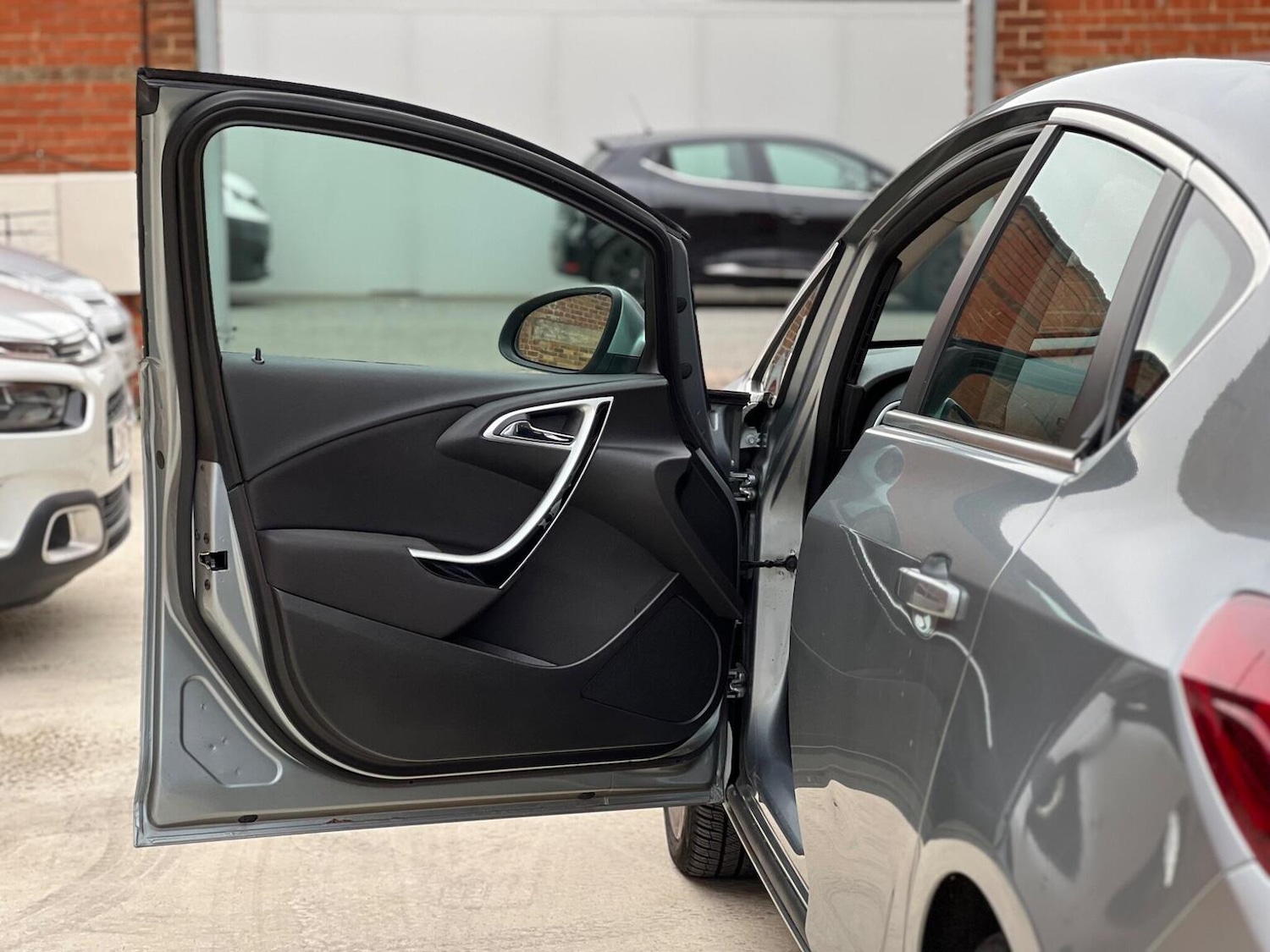 Used Vauxhall Astra 2013 for sale - 76369330: Photo 8