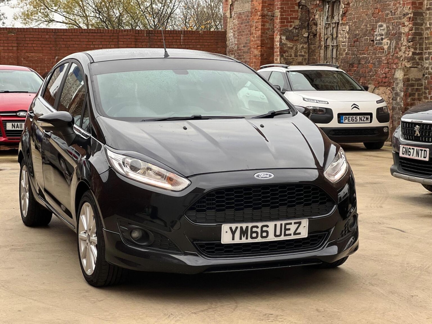 Used Ford Fiesta 2017 for sale - 76510969: Photo 1
