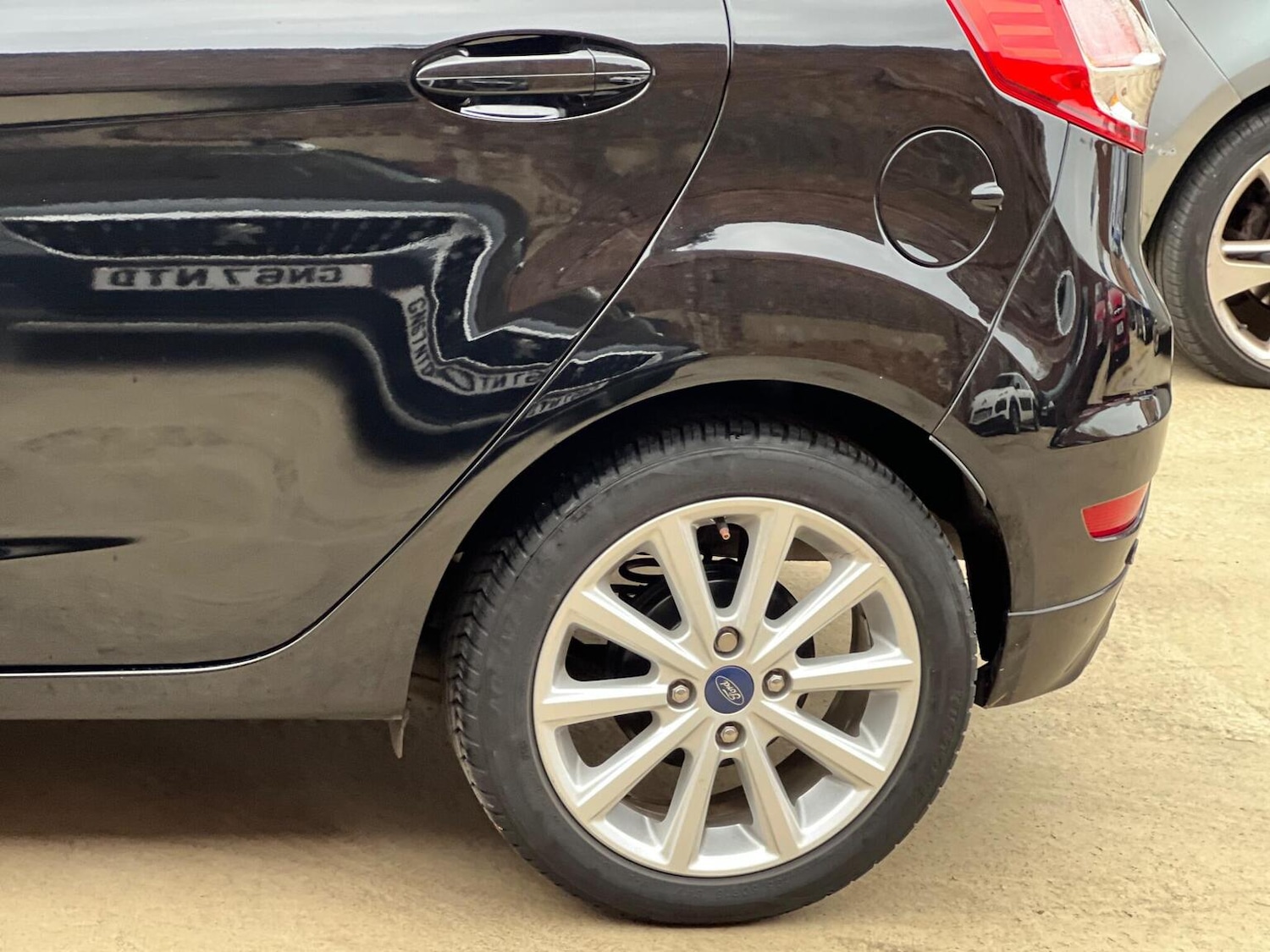 Used Ford Fiesta 2017 for sale - 76510969: Photo 5