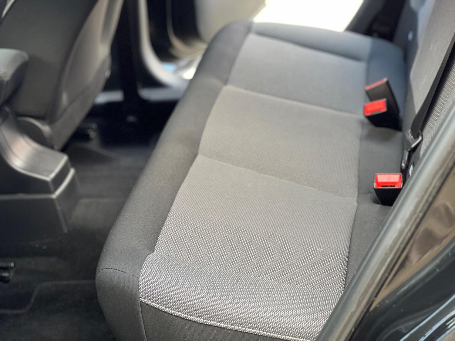 Used Citroen C4 Cactus 2017 for sale - 76605879: Photo 24