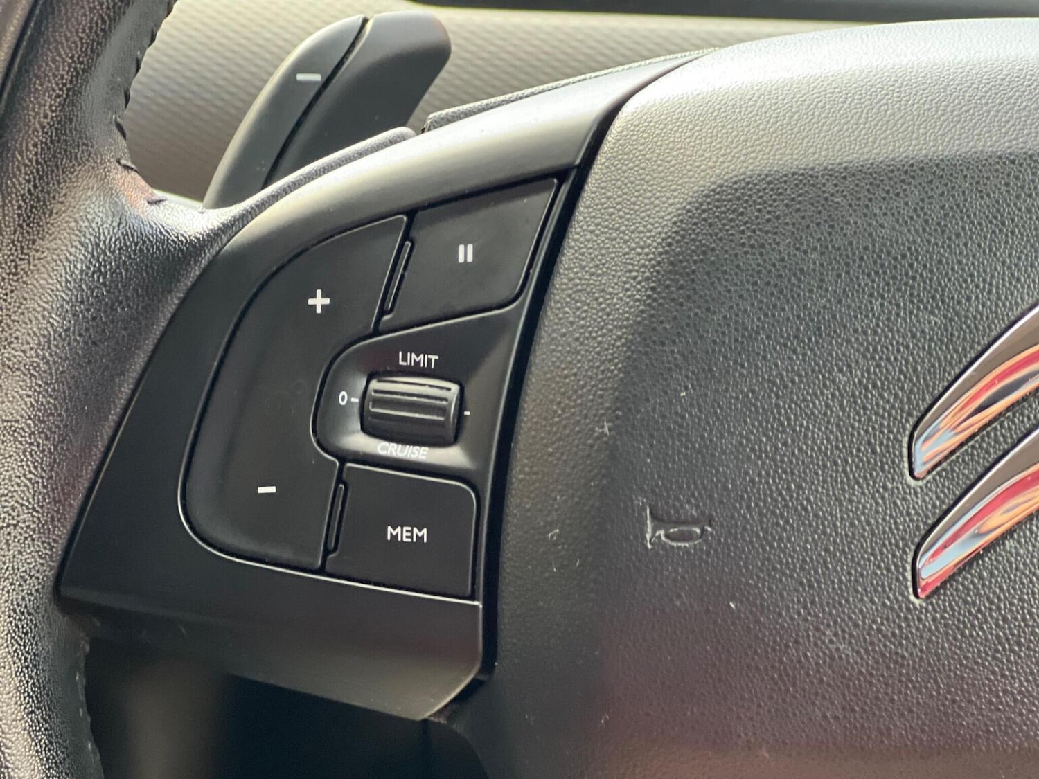 Used Citroen C4 Cactus 2017 for sale - 76605879: Photo 30