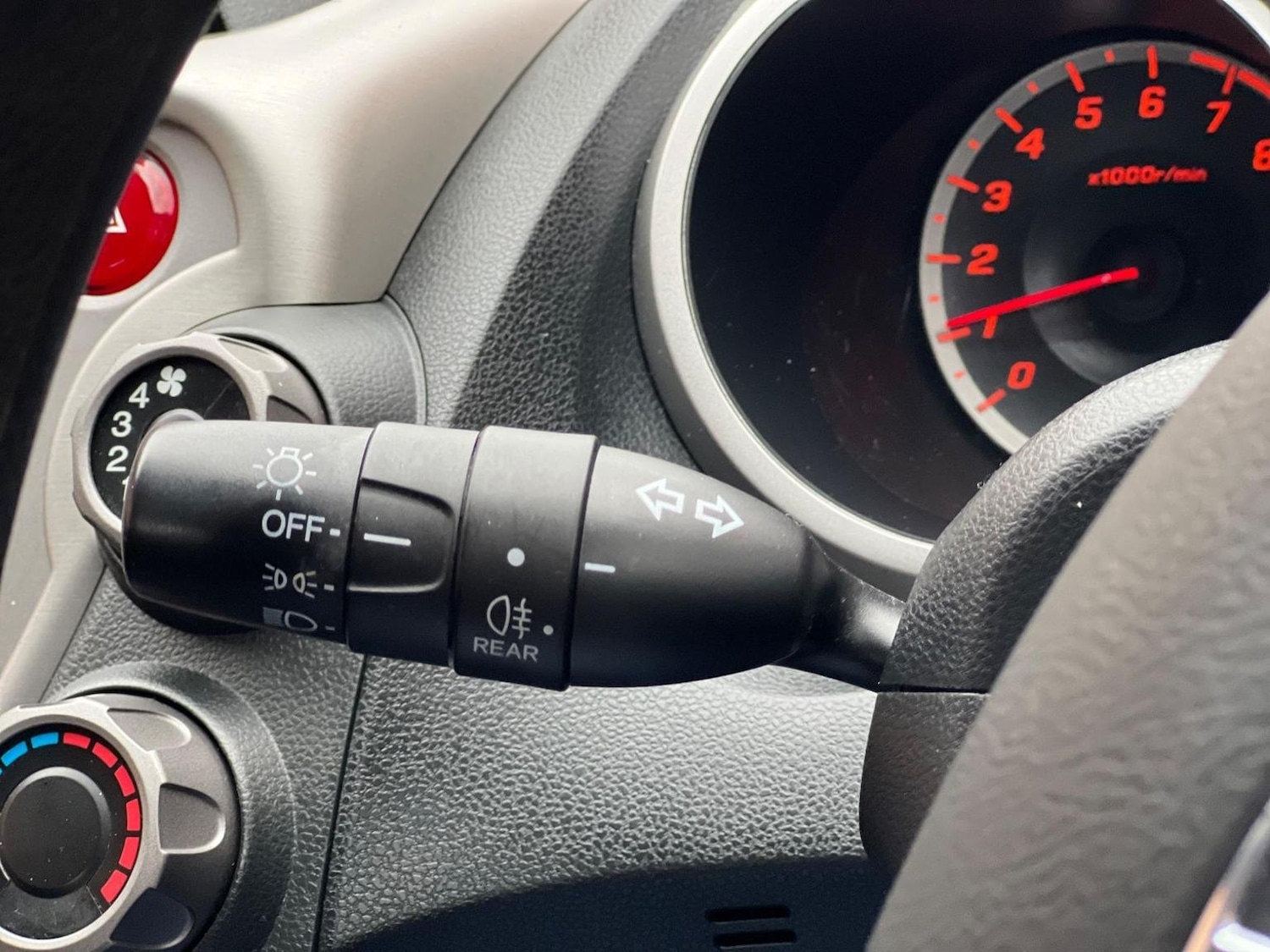 Used Honda Jazz 2010 for sale - 76618587: Photo 37