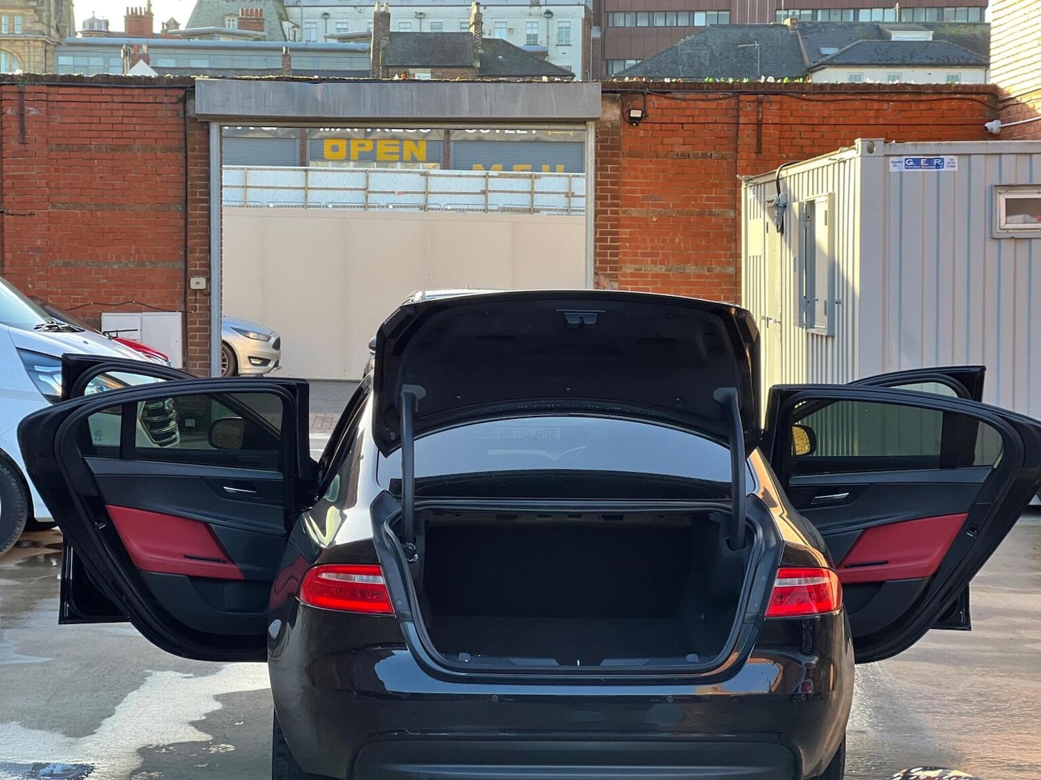 Used Jaguar XE 2016 for sale - 76605680: Photo 10