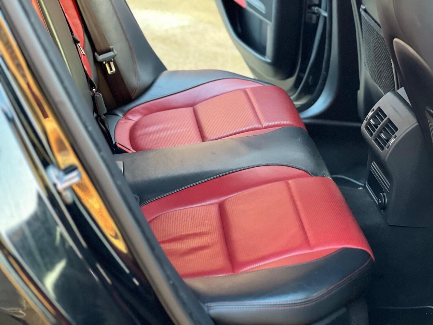 Used Jaguar XE 2016 for sale - 76605680: Photo 17