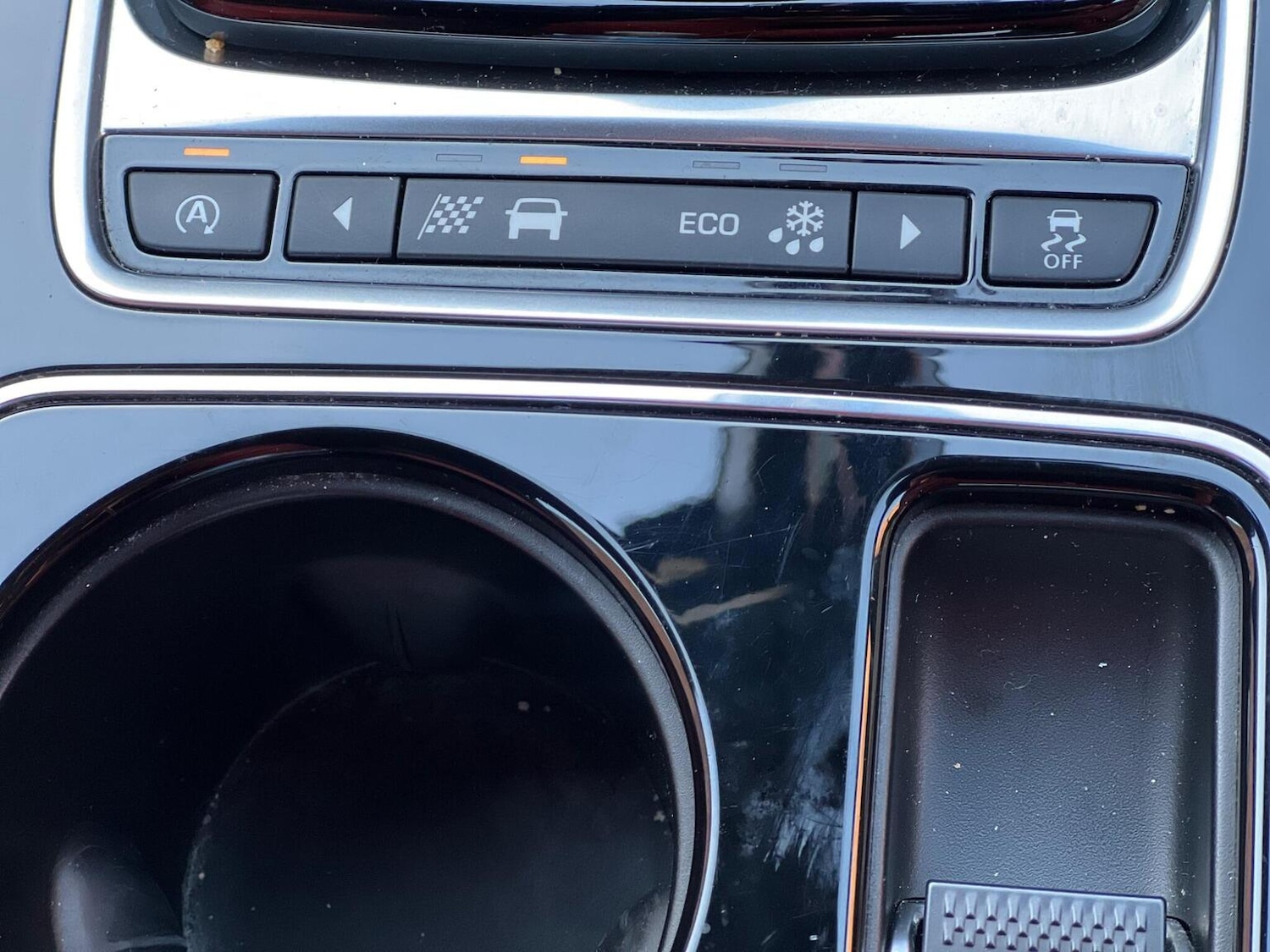 Used Jaguar XE 2016 for sale - 76605680: Photo 23