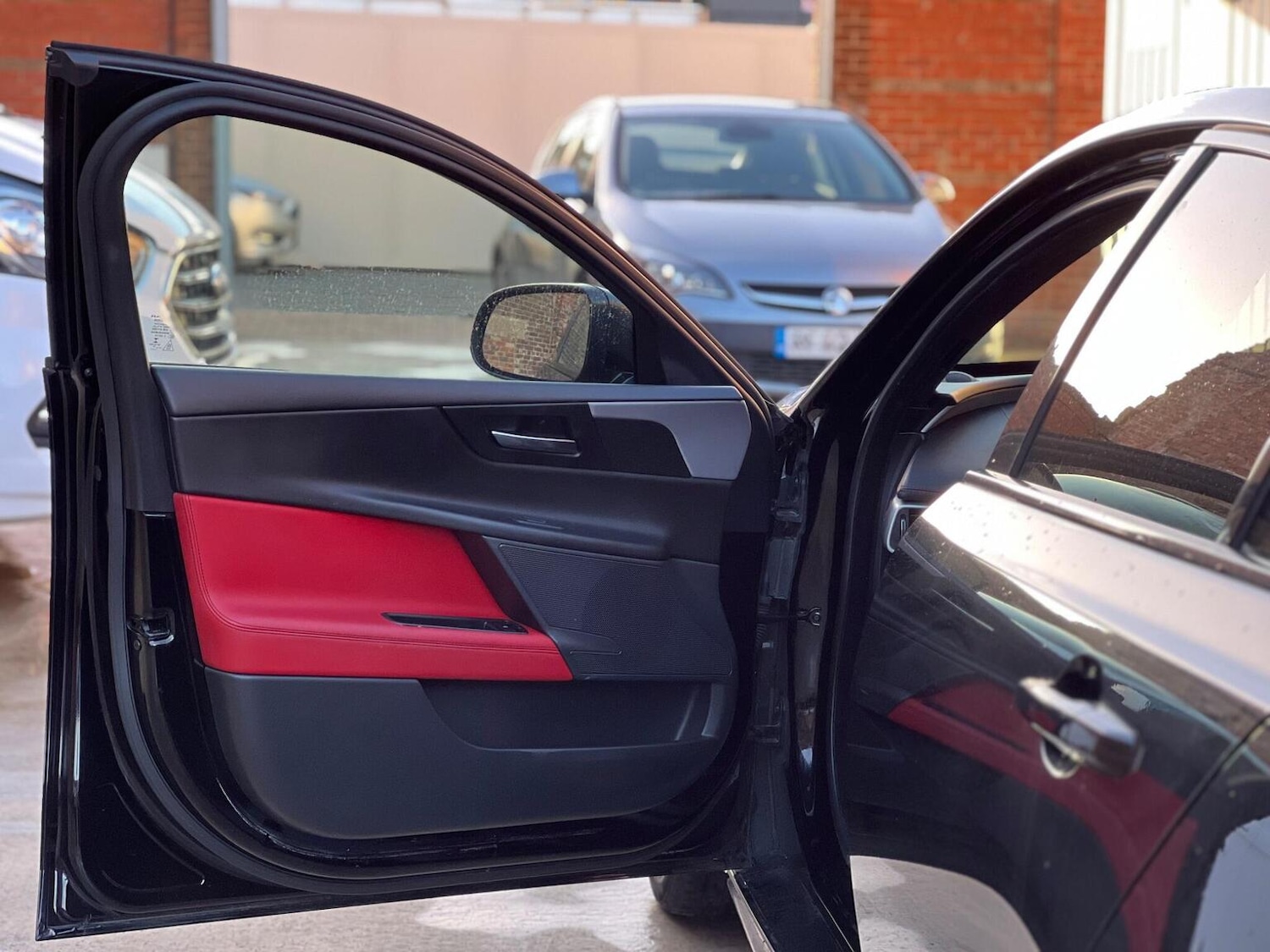 Used Jaguar XE 2016 for sale - 76605680: Photo 26