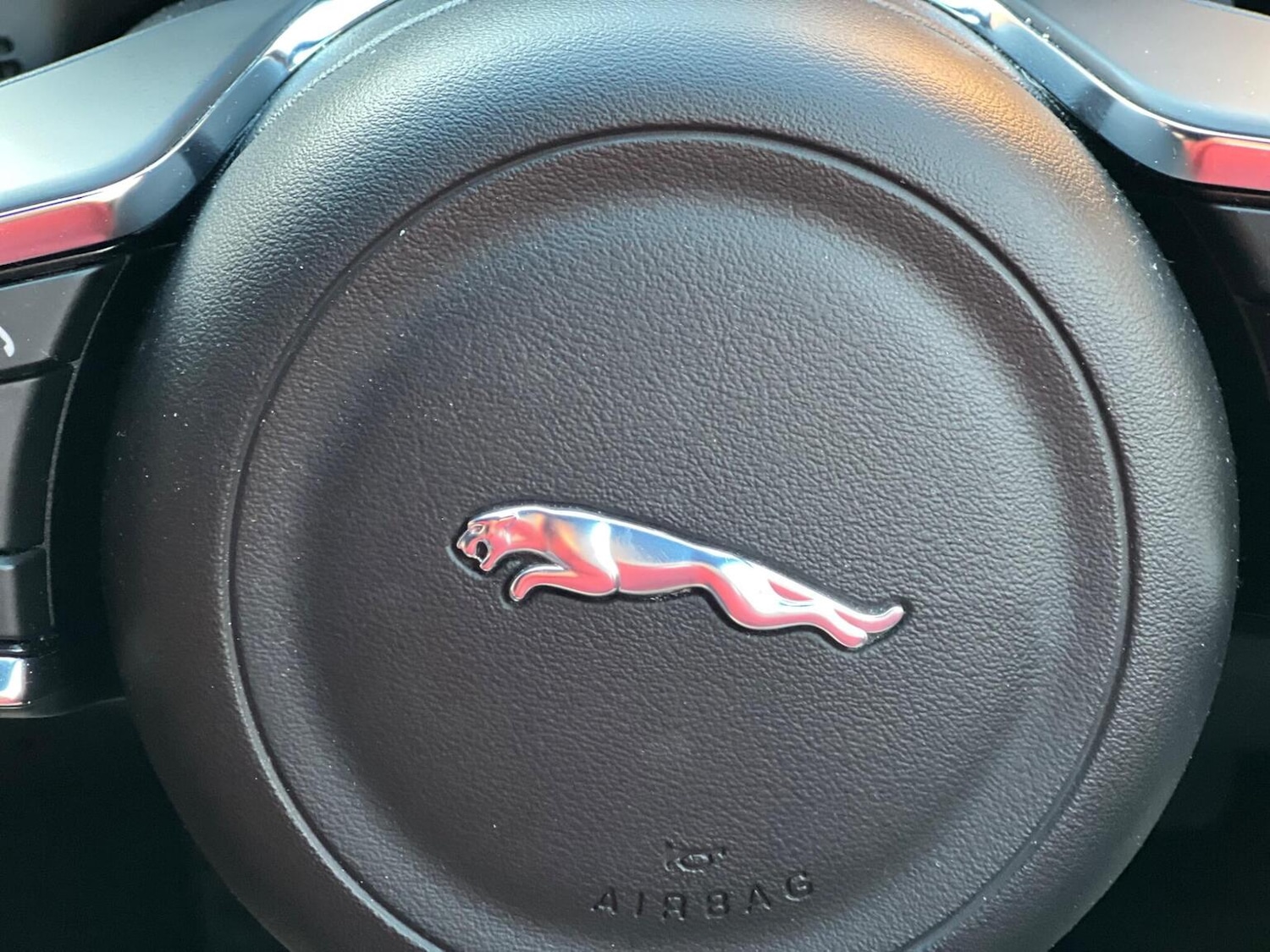 Used Jaguar XE 2016 for sale - 76605680: Photo 46