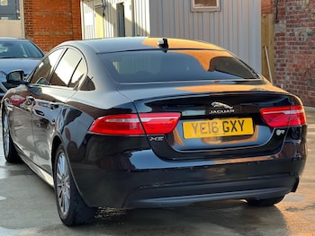 Used Jaguar XE 2016 for sale - 76605680: Photo